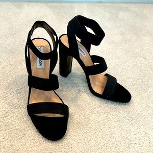 Steve Madden women’s size 8 pump, black, NWOT
